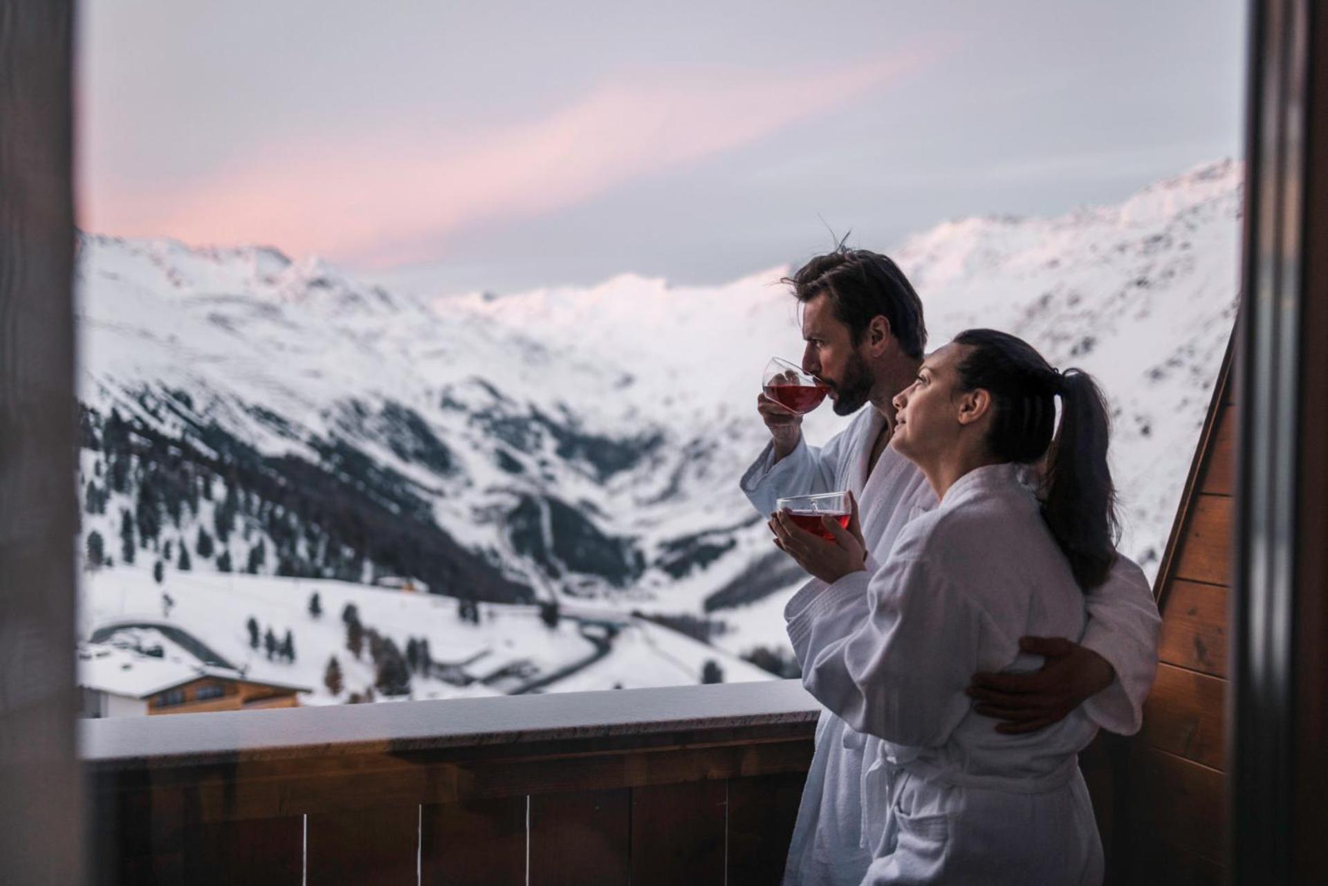 Ski - Golf - Wellness Hotel Riml Хохгургл Екстериор снимка