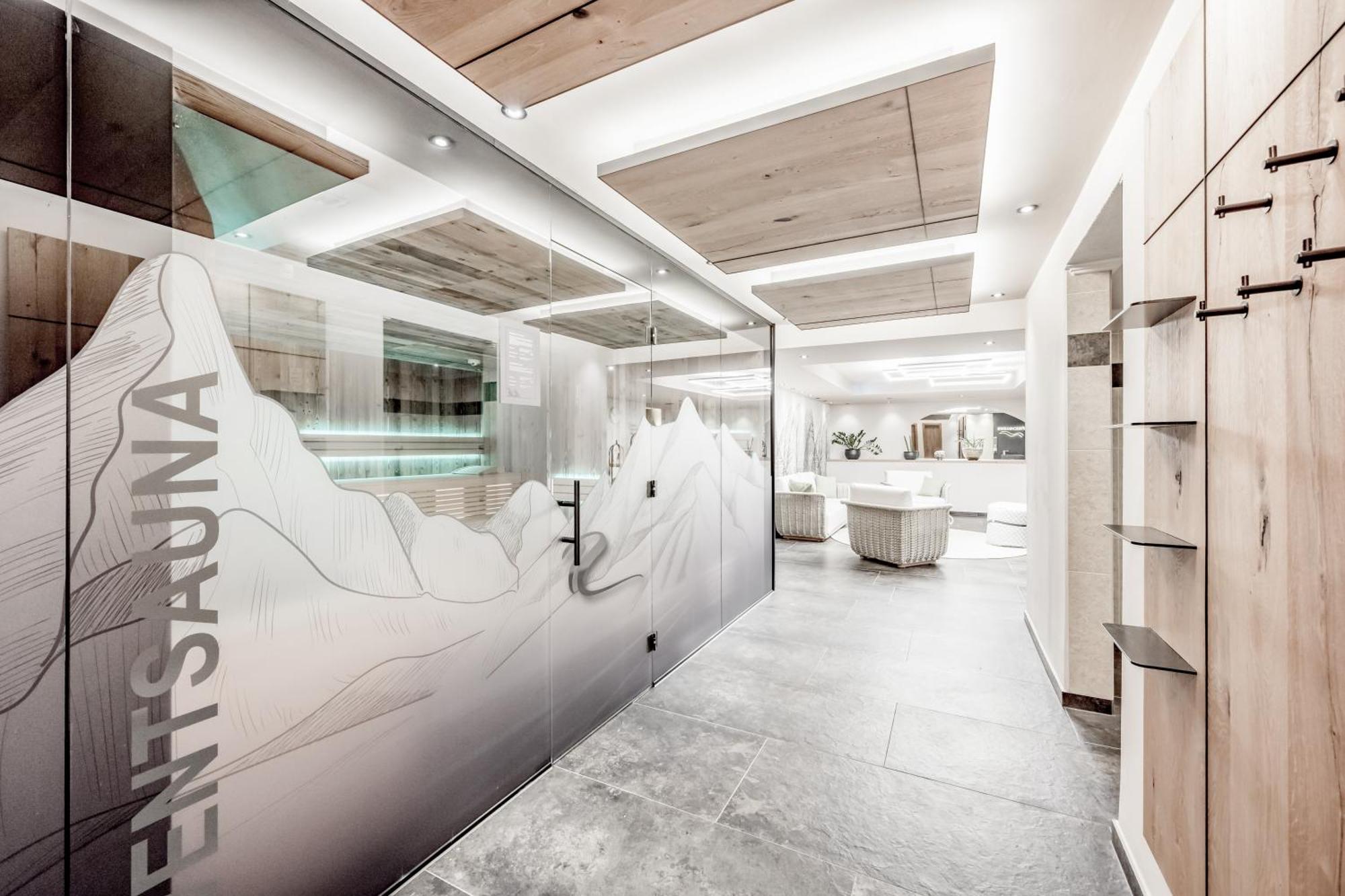 Ski - Golf - Wellness Hotel Riml Хохгургл Екстериор снимка