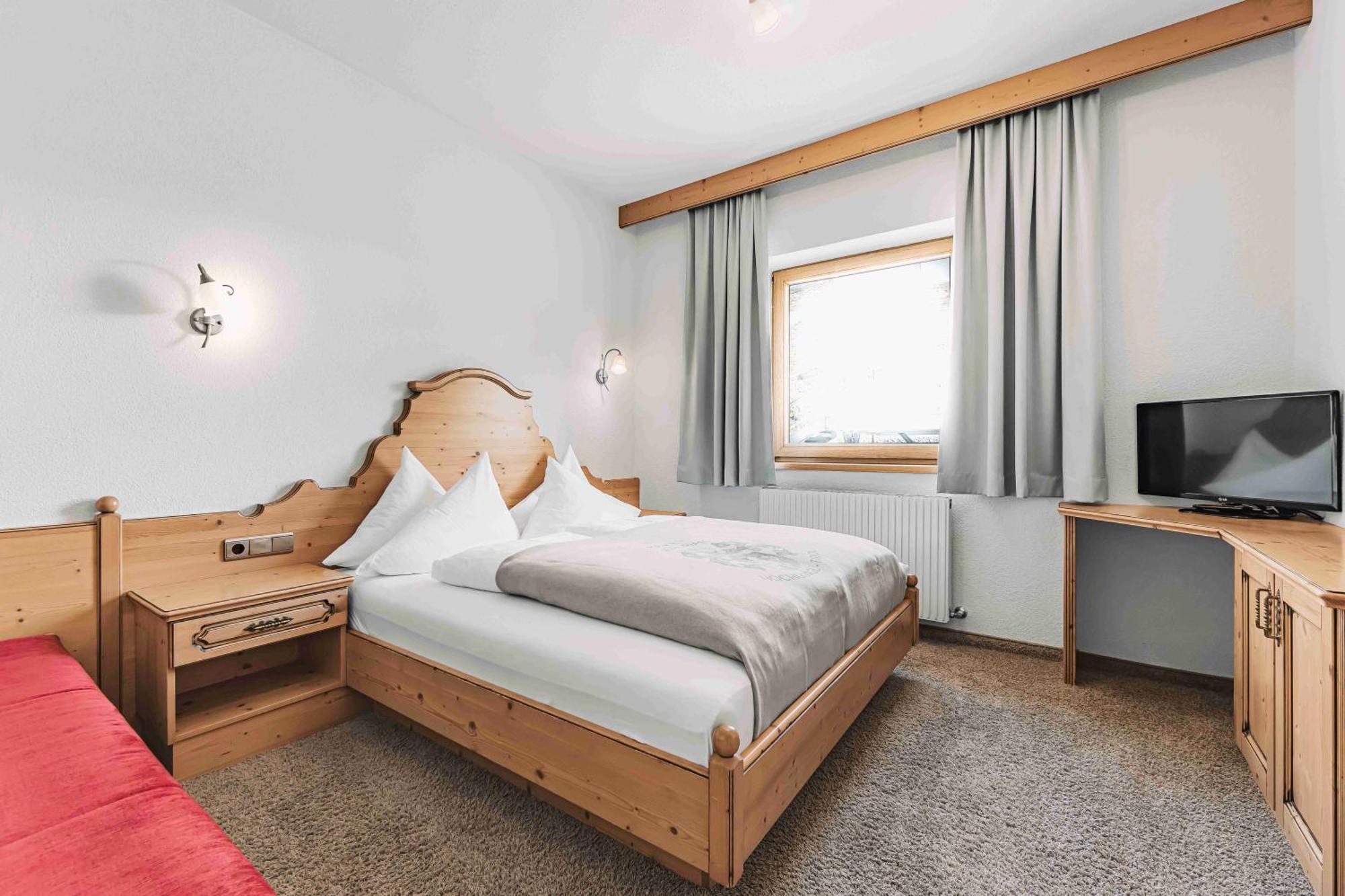 Ski - Golf - Wellness Hotel Riml Хохгургл Екстериор снимка