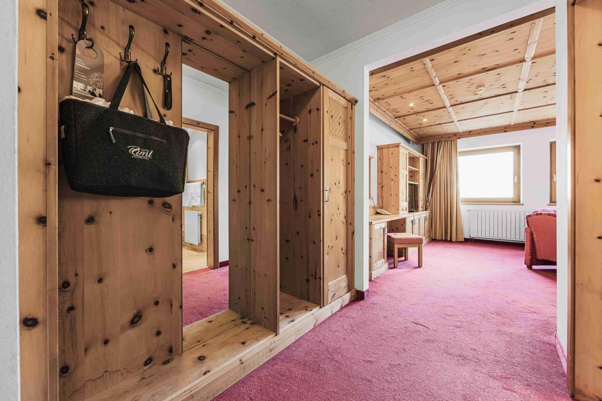 Ski - Golf - Wellness Hotel Riml Хохгургл Екстериор снимка