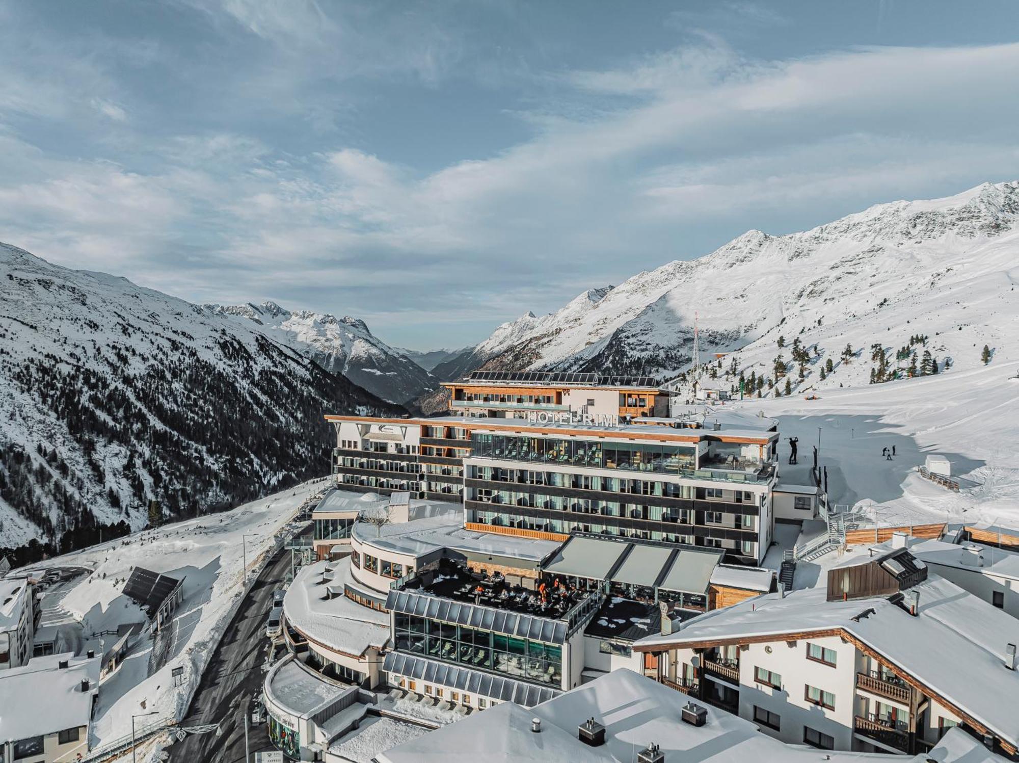 Ski - Golf - Wellness Hotel Riml Хохгургл Екстериор снимка